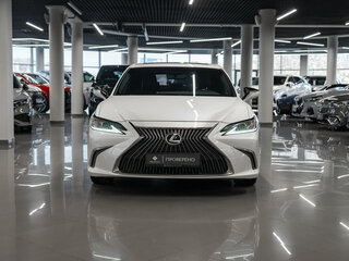 2020 Lexus ES 250 VII, белый, 3590000 рублей, вид 3