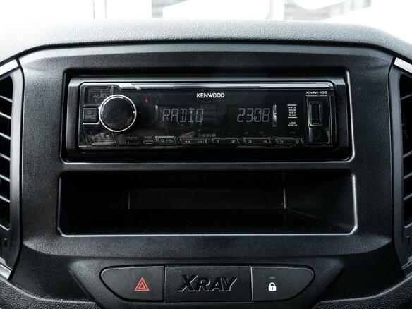 2021 Lada (ВАЗ) XRAY I, белый, 925000 рублей - вид 11