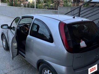 2003 Opel Corsa C Рестайлинг, серебристый, 155000 рублей, вид 2