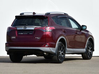 2017 Toyota RAV4 IV (XA40) Рестайлинг, красный, 2350000 рублей, вид 5