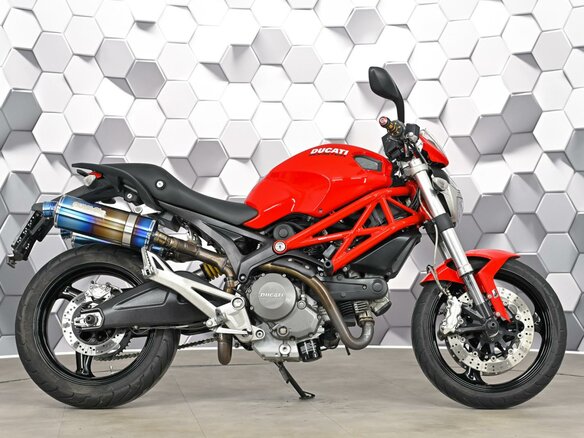 2009 Ducati Monster 696, красный, 429000 рублей - вид 2