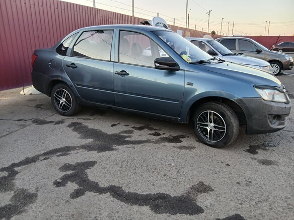 2014 Lada (ВАЗ) Granta I, серый, 250000 рублей - вид 6