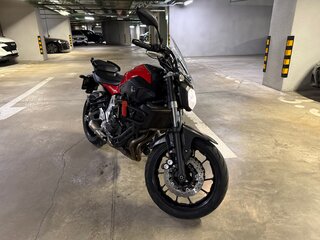 2016 Yamaha MT-07 (FZ-07), красный, 590000 рублей, вид 1