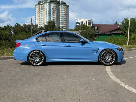 2017 BMW M3 V (F80), голубой, 6150000 рублей, вид 5
