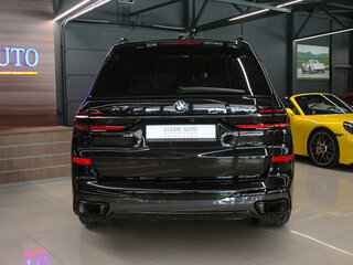 2024 BMW X7 40d I (G07) Рестайлинг, чёрный, 14180000 рублей, вид 5