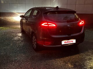 2017 Kia Ceed II Рестайлинг, коричневый, 1420000 рублей, вид 4