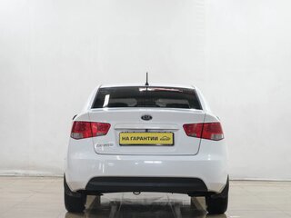 2009 Kia Cerato 5-speed II, белый, 549000 рублей, вид 5