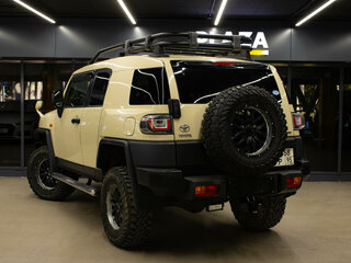 2018 Toyota FJ Cruiser, бежевый, 4500000 рублей, вид 3