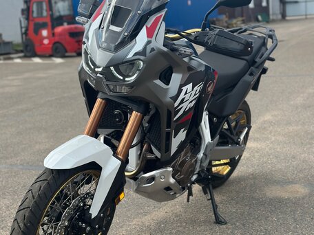 2026 Honda CRF 1000L Africa Twin, чёрный, 2390000 рублей, вид 5