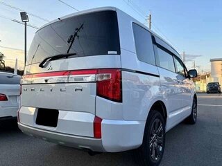 2022 Mitsubishi Delica D:5 I Рестайлинг, белый, 2899000 рублей, вид 4
