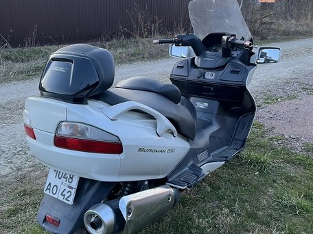 2007 Suzuki Burgman (SkyWave) 650, белый, 350000 рублей, вид 4