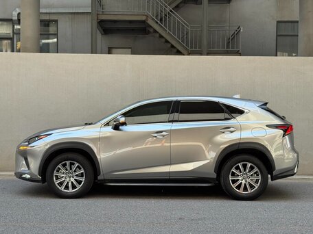 2020 Lexus NX 200 I Рестайлинг, серебристый, 2570000 рублей, вид 3