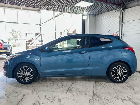 2013 Hyundai i30 II, голубой - вид 2
