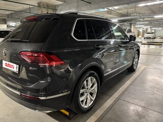 2018 Volkswagen Tiguan II, серый, 2900000 рублей, вид 4