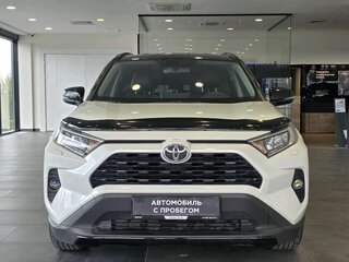 2020 Toyota RAV4 V (XA50), белый, 3240000 рублей, вид 3