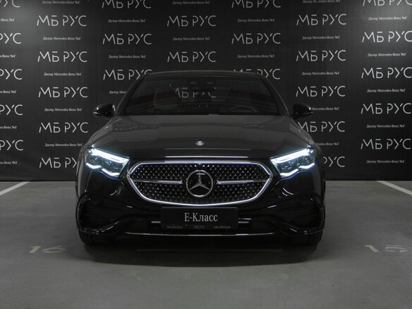 2026 Mercedes-Benz E-Класс 300 VI (W214, S214), чёрный - вид 4