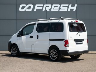 2013 Mitsubishi Delica V, белый, 1485000 рублей, вид 2