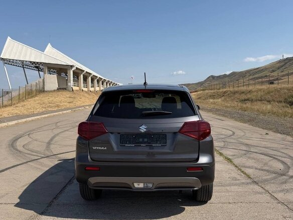 2025 Suzuki Vitara II Рестайлинг, серый, 3500000 рублей - вид 6