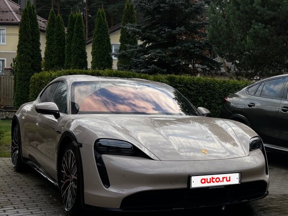 2022 Porsche Taycan 4S Cross Turismo I, бежевый, 10050000 рублей