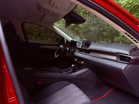 2019 Mazda 6 III (GJ) Рестайлинг 2, красный, 2260000 рублей - вид 9