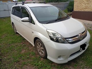 2014 Toyota ISis I Рестайлинг, белый, 1570000 рублей, вид 4