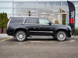 2017 Cadillac Escalade IV, чёрный, 4590000 рублей, вид 4