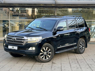 2020 Toyota Land Cruiser 200 Series Рестайлинг 2, чёрный, 4999000 рублей, вид 1