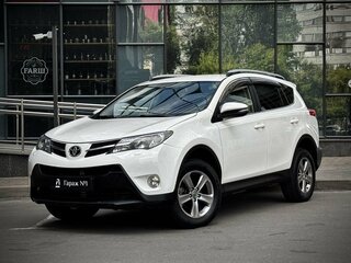2015 Toyota RAV4 IV (XA40), белый, 1375000 рублей, вид 3