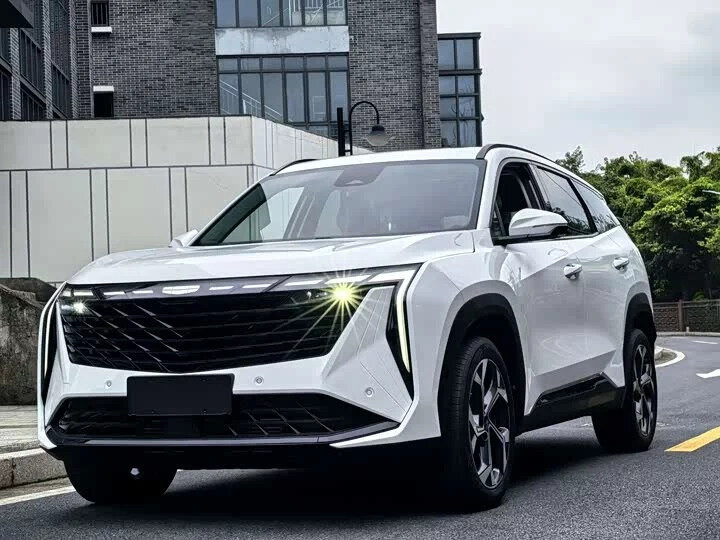 Открыть фотографии: Geely Boyue L I Рестайлинг
