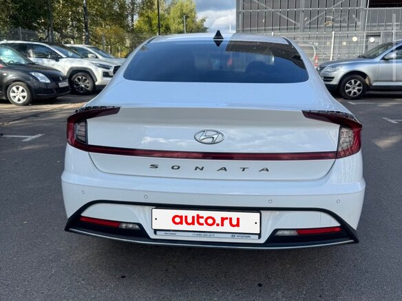 2020 Hyundai Sonata VIII (DN8), белый, 2050000 рублей - вид 6
