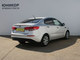 2016 Kia Rio III Рестайлинг, серебристый, 709000 рублей, вид 5