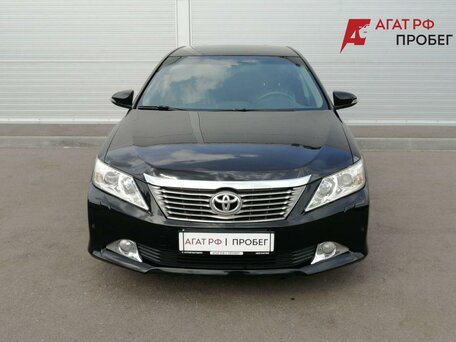 2014 Toyota Camry VII (XV50), чёрный, 1285000 рублей, вид 2