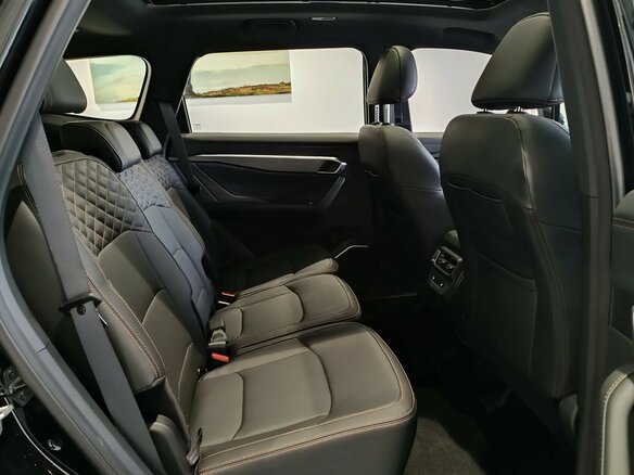 2026 Geely Okavango I Рестайлинг, чёрный, 4085990 рублей - вид 7