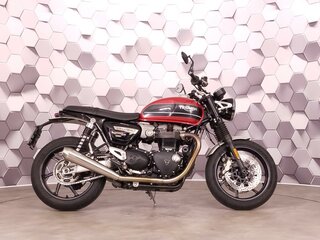 2020 Triumph Speed Twin, красный, 817000 рублей, вид 3
