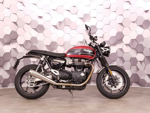 2020 Triumph Speed Twin, красный, 817000 рублей - вид 2