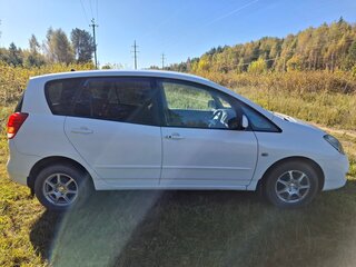 2004 Toyota Corolla Spacio II, белый, 890000 рублей, вид 3