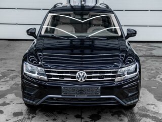 2020 Volkswagen Tiguan Allspace II, чёрный, 3350000 рублей, вид 2