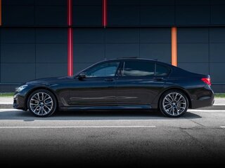 2017 BMW 7 серии Long 750Li xDrive VI (G11/G12), чёрный, 3000000 рублей, вид 4
