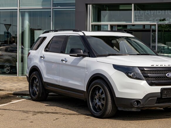 2015 Ford Explorer V, белый, 1435000 рублей - вид 7