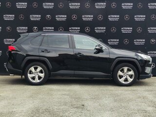 2019 Toyota RAV4 V (XA50), чёрный, 2700000 рублей, вид 4