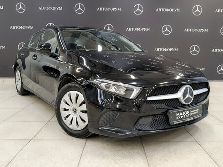 2020 Mercedes-Benz A-Класс 200 IV (W177), чёрный, 1975000 рублей, вид 3