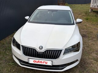 2016 Skoda Superb III, белый, 1650000 рублей, вид 1