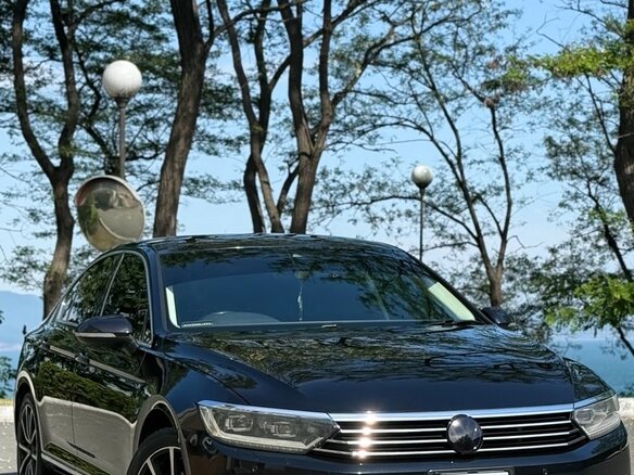 2015 Volkswagen Passat B8, чёрный, 1299177 рублей - вид 1