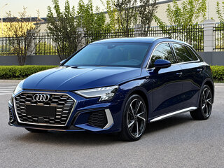 2023 Audi A3 Sportback 35 TFSI IV (8Y), белый, 1990000 рублей, вид 1