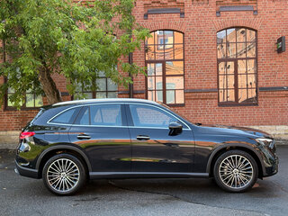 2025 Mercedes-Benz GLC 300 II (X254), чёрный, 7820000 рублей, вид 5