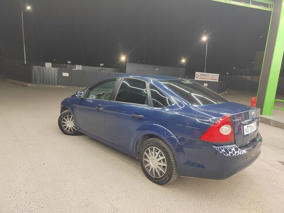 2010 Ford Focus II Рестайлинг, синий, 295000 рублей - вид 5