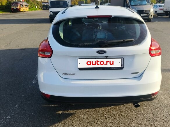 2017 Ford Focus III Рестайлинг, белый, 1020000 рублей - вид 4