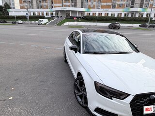 2018 Audi A3 III (8V) Рестайлинг, белый, 1600000 рублей, вид 2