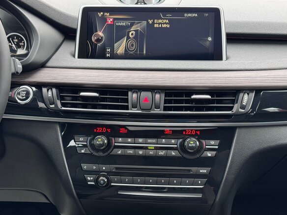 2013 BMW X5 50i III (F15), чёрный, 2550000 рублей - вид 24