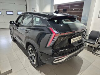 2024 Geely Atlas II, чёрный, 2569000 рублей, вид 4